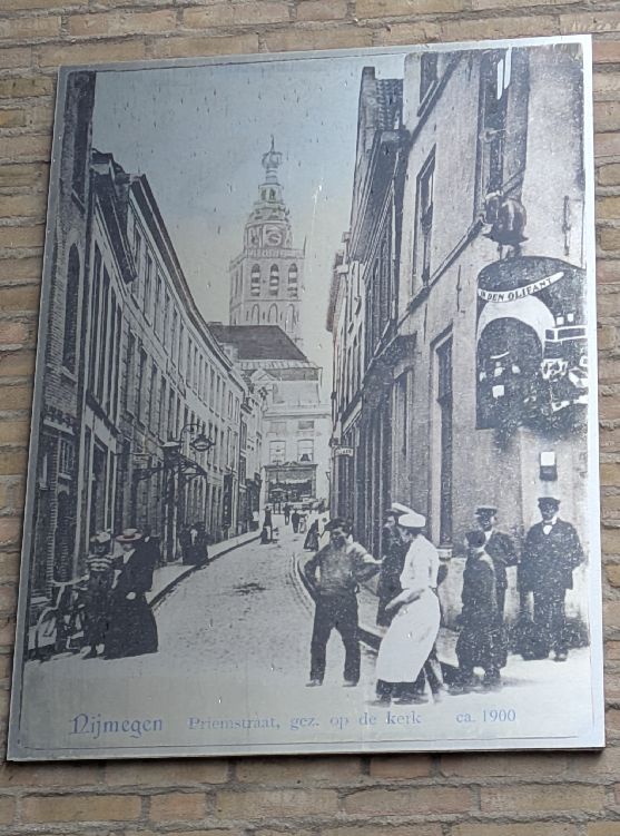 d0738a.jpg