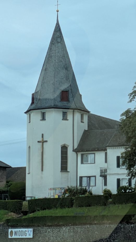 d0827b.jpg