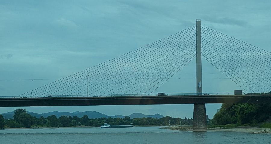 d0857a.jpg